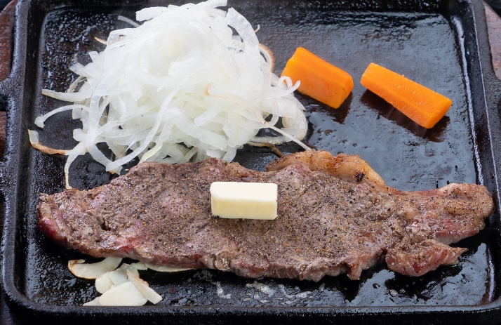 炭焼霜降りハンバーグ×サーロインステーキ