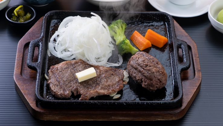 炭焼霜降りハンバーグ×サーロインステーキ